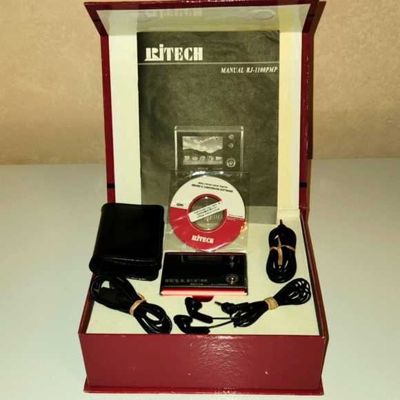 RiTECH MPEG-4/MP3 Pocket Audio/Video player Extremely Rare/Vintage - Picture 1 of 14